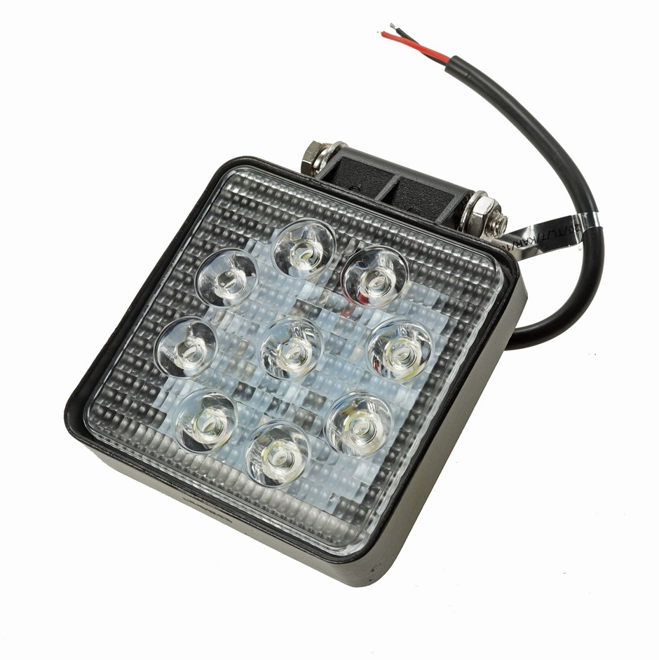 LAMPA ROBOCZA LED KWADRAT 2250LM 9 LED X 3W TECHMOT